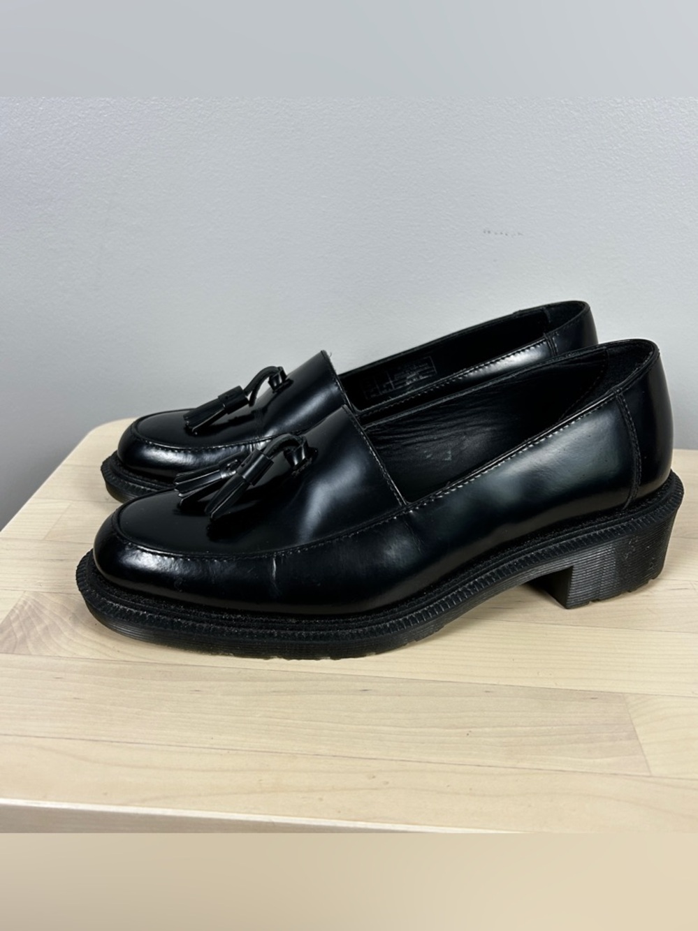 Dr. Martens Favilla Tassel Loafers‎ Polished Smooth Black Sz 6/37